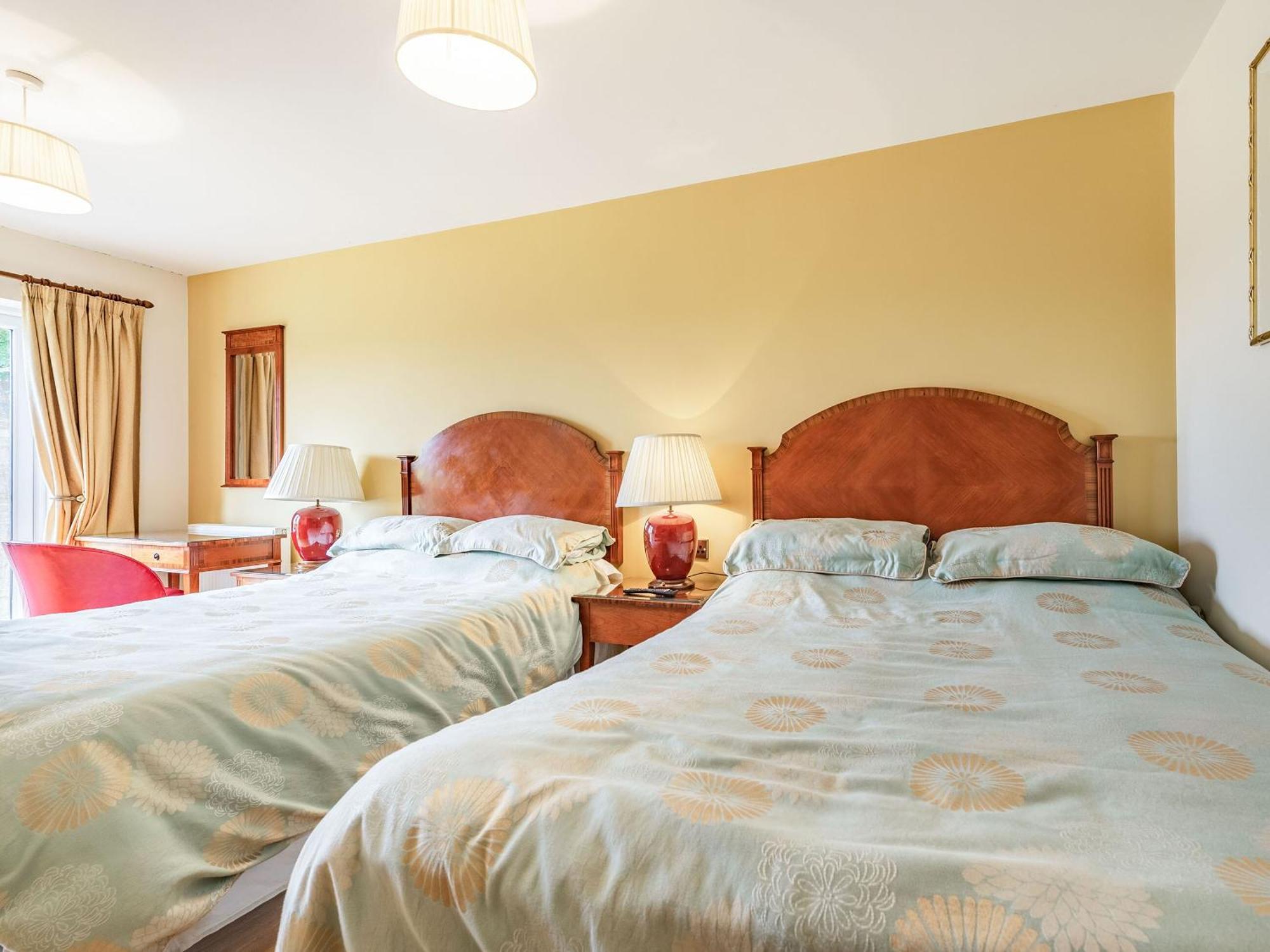 Paradise Cinderford Dış mekan fotoğraf